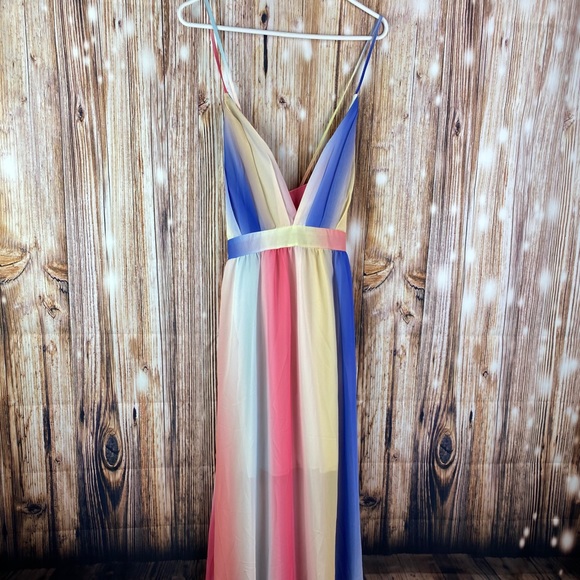 Cream&Blue Crisscross-Back Sleeveless Layered maxi - Picture 4 of 5